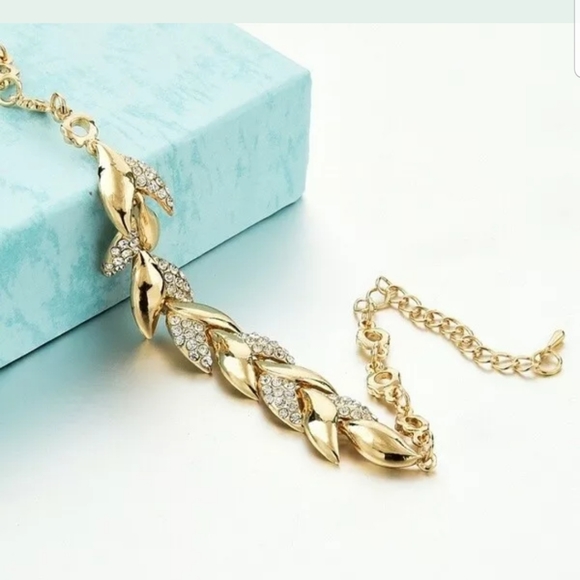 WOMEN CRYSTAL RHINESTONE GOLD TENNIS Bracelet - Picture 4 of 5